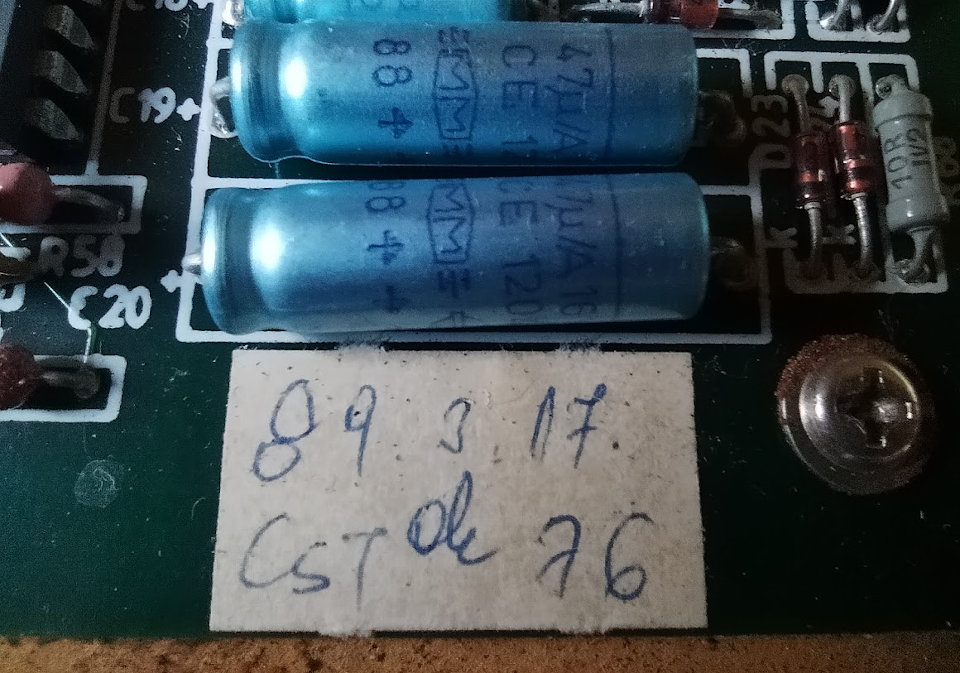 Pic: 89/03/17 (main PCB) and 89/03/10 (switch plate)
